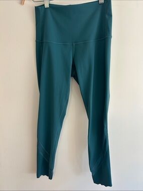 Lululemon Teal High-Rise Leggings scalloped ankle